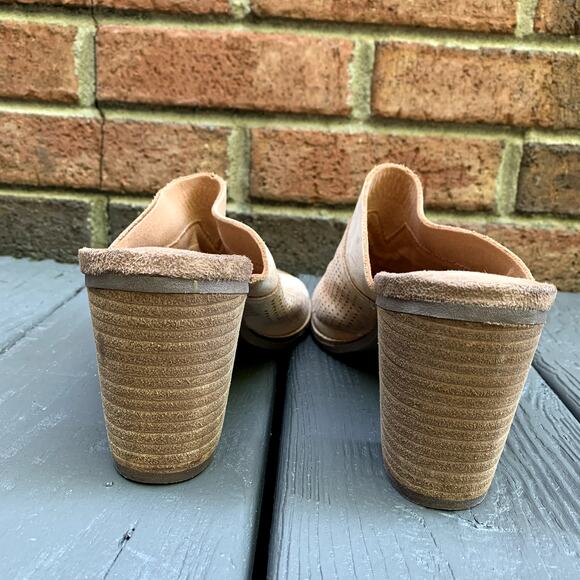TOMS Sandstorm Tan Perforated Suede Nubuck Majorca Mule Sandal Shoe Peep Toe 8.5 - Picture 4 of 9